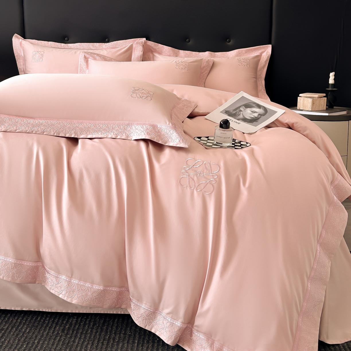 91家纺网 家纺一手货源 找家纺 安妮家居 2025新款A类100s长绒棉纯棉贡缎四件套-塞纳 塞纳-雾吻粉