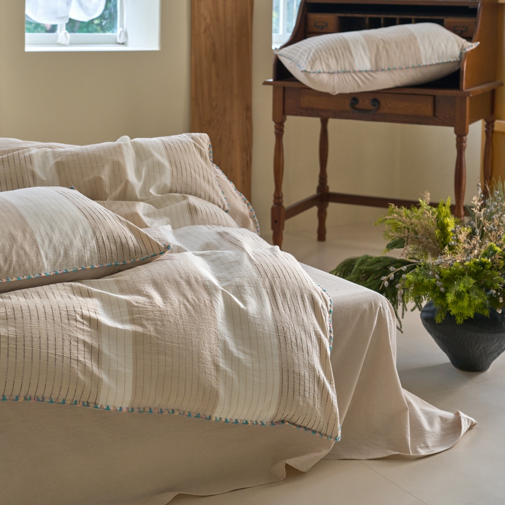 91家纺网 家纺一手货源 找家纺 洋铭区（原狠狠爱） 2025新款慕斯VS早安水洗棉彩边色织提花四件套 慕斯杏