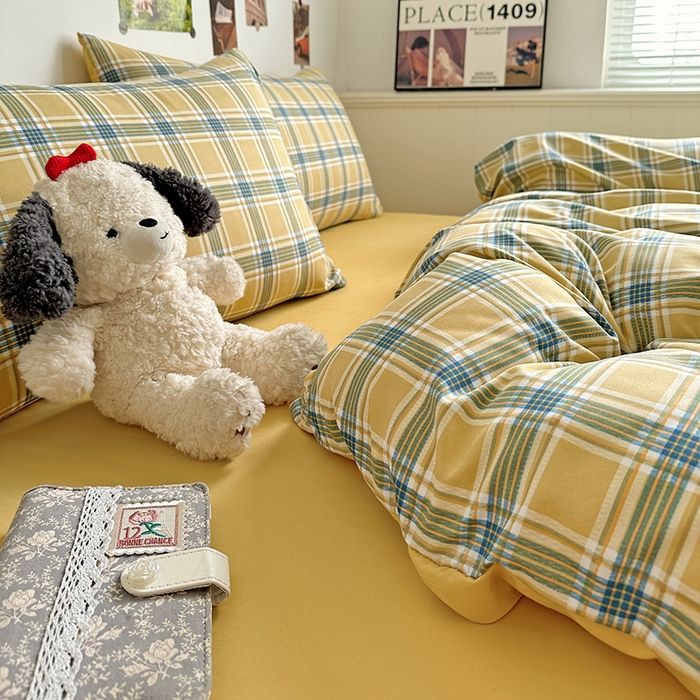 91家纺网 家纺一手货源 找家纺 南通菲度家纺 2025新款ins博主风软糯糯亲肤印花热款纯色格子无印风水洗棉时尚四件套 莫斯科