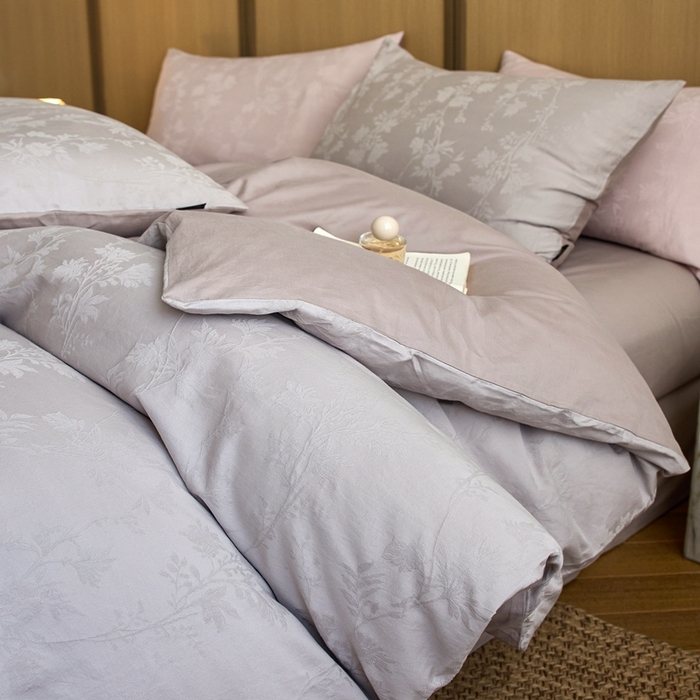 91家纺网 家纺一手货源 找家纺 （总）眷恋家纺 2025年全棉纯棉染色提花四件套-枝上春暖