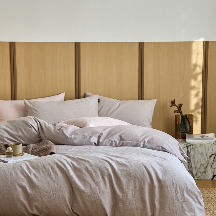 91家纺网 家纺一手货源 找家纺 眷恋家纺 2025年全棉纯棉染色提花四件套-枝上春暖 枝上春暖-灰