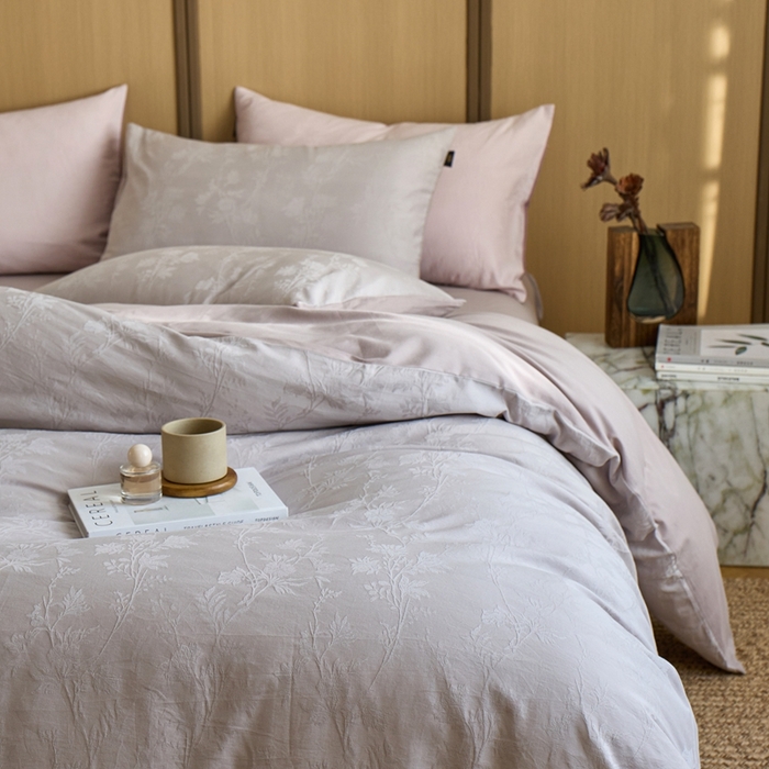 91家纺网 家纺一手货源 找家纺 眷恋家纺 2025年全棉纯棉染色提花四件套-枝上春暖 枝上春暖-灰