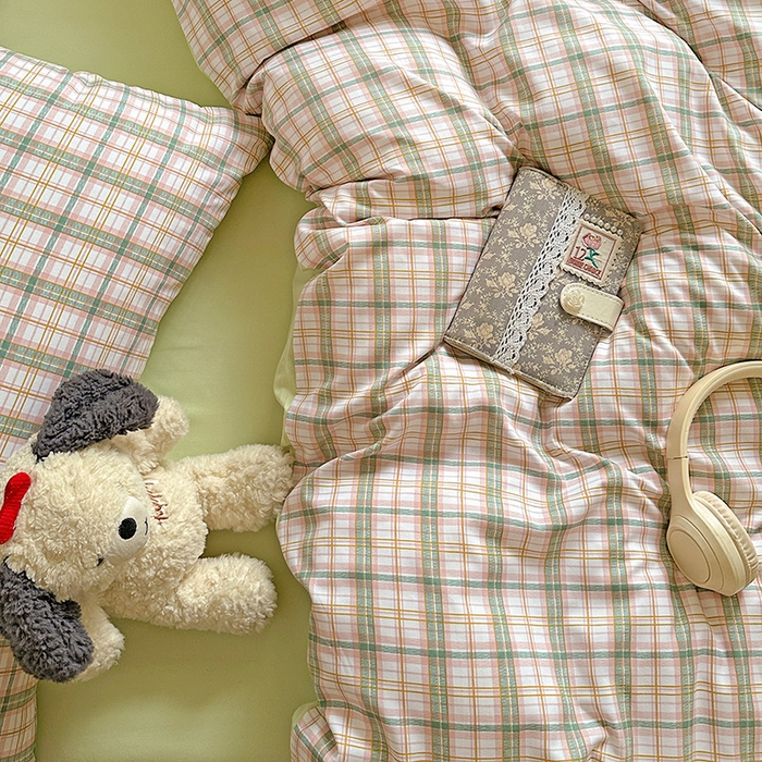 91家纺网 家纺一手货源 找家纺 南通菲度家纺 2025新款ins博主风软糯糯亲肤印花热款纯色格子无印风水洗棉时尚四件套 西雅图