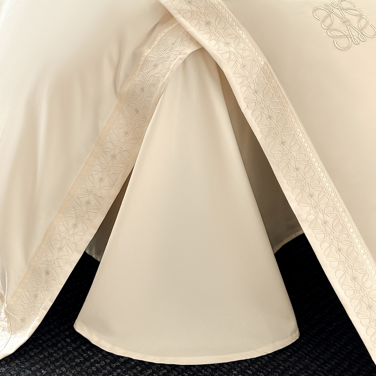 91家纺网 家纺一手货源 找家纺 安妮家居 2025新款A类100s长绒棉纯棉贡缎四件套-塞纳 塞纳-玉露白