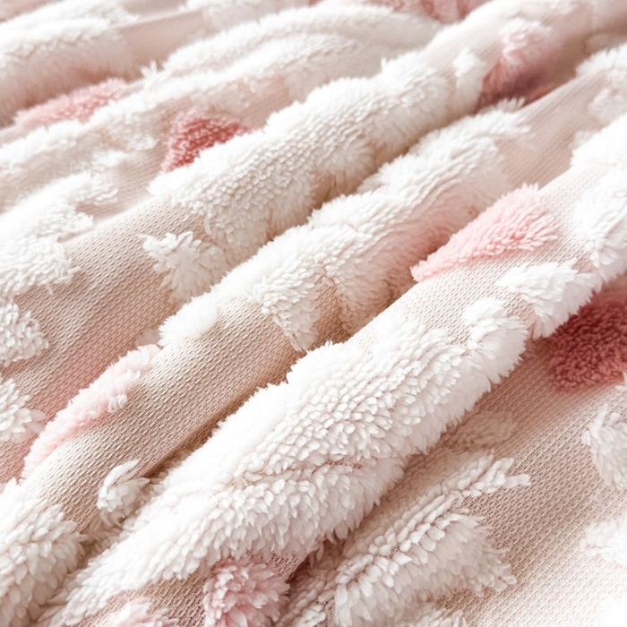 91家纺网 家纺一手货源 找家纺 璐维斯 2025新款加厚镂空阳离子双层羊羔绒毛毯休闲盖毯—跨境外贸专供 阳离子-粉色