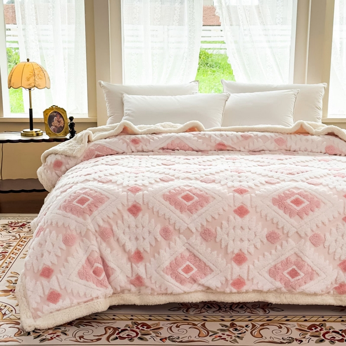 91家纺网 家纺一手货源 找家纺 璐维斯 2025新款加厚镂空阳离子双层羊羔绒毛毯休闲盖毯—跨境外贸专供 阳离子-粉色