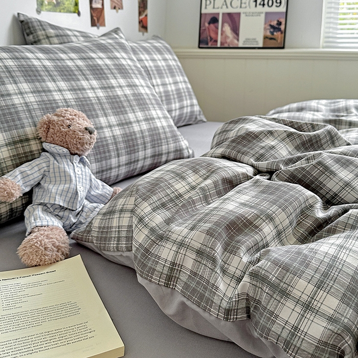 91家纺网 家纺一手货源 找家纺 南通菲度家纺 2025新款ins博主风软糯糯亲肤印花热款纯色格子无印风水洗棉时尚四件套 雅典