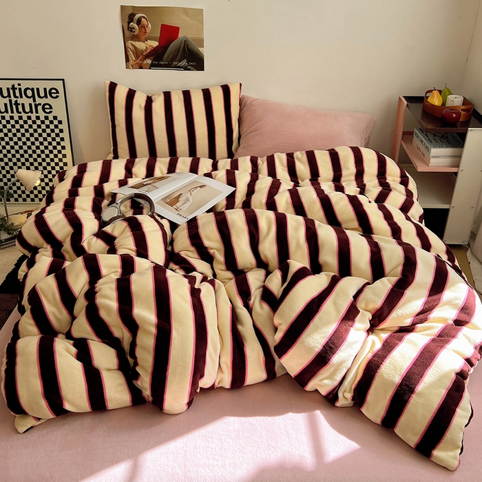蜜宿 2025新款混搭条纹牛奶绒四件套（小号默认条纹枕套一只）可以配小号四件套枕套9/一只；标准和加大（默认混搭枕套条纹一只，纯色一只，可以备注更换！） 蜜桃粉粉