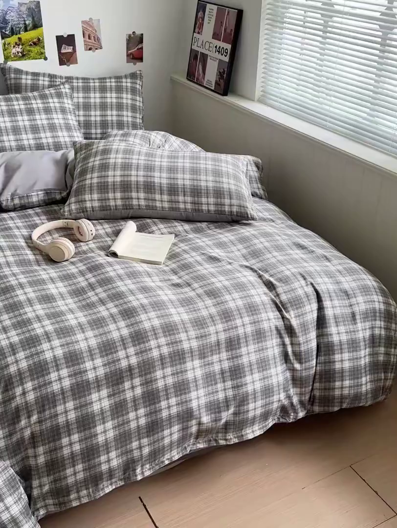 91家纺网 家纺一手货源 找家纺 南通菲度家纺 2025新款ins博主风软糯糯亲肤印花热款纯色格子无印风水洗棉时尚四件套 雅典