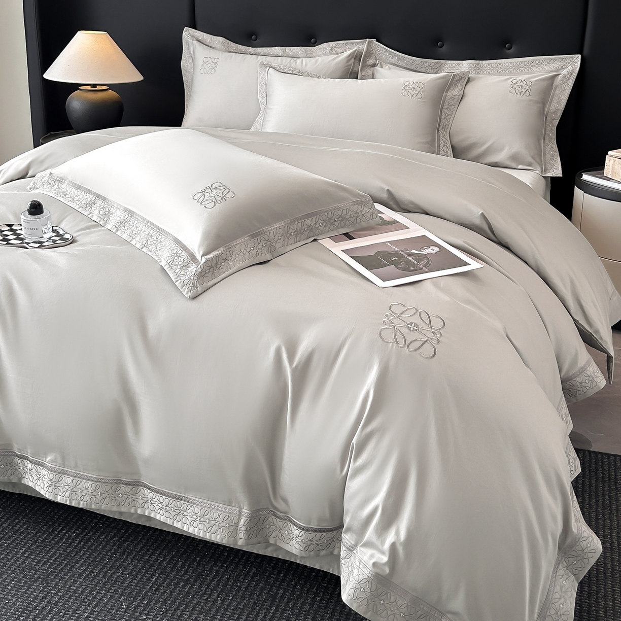 91家纺网 家纺一手货源 找家纺 安妮家居 2025新款A类100s长绒棉纯棉贡缎四件套-塞纳 塞纳-月隐灰