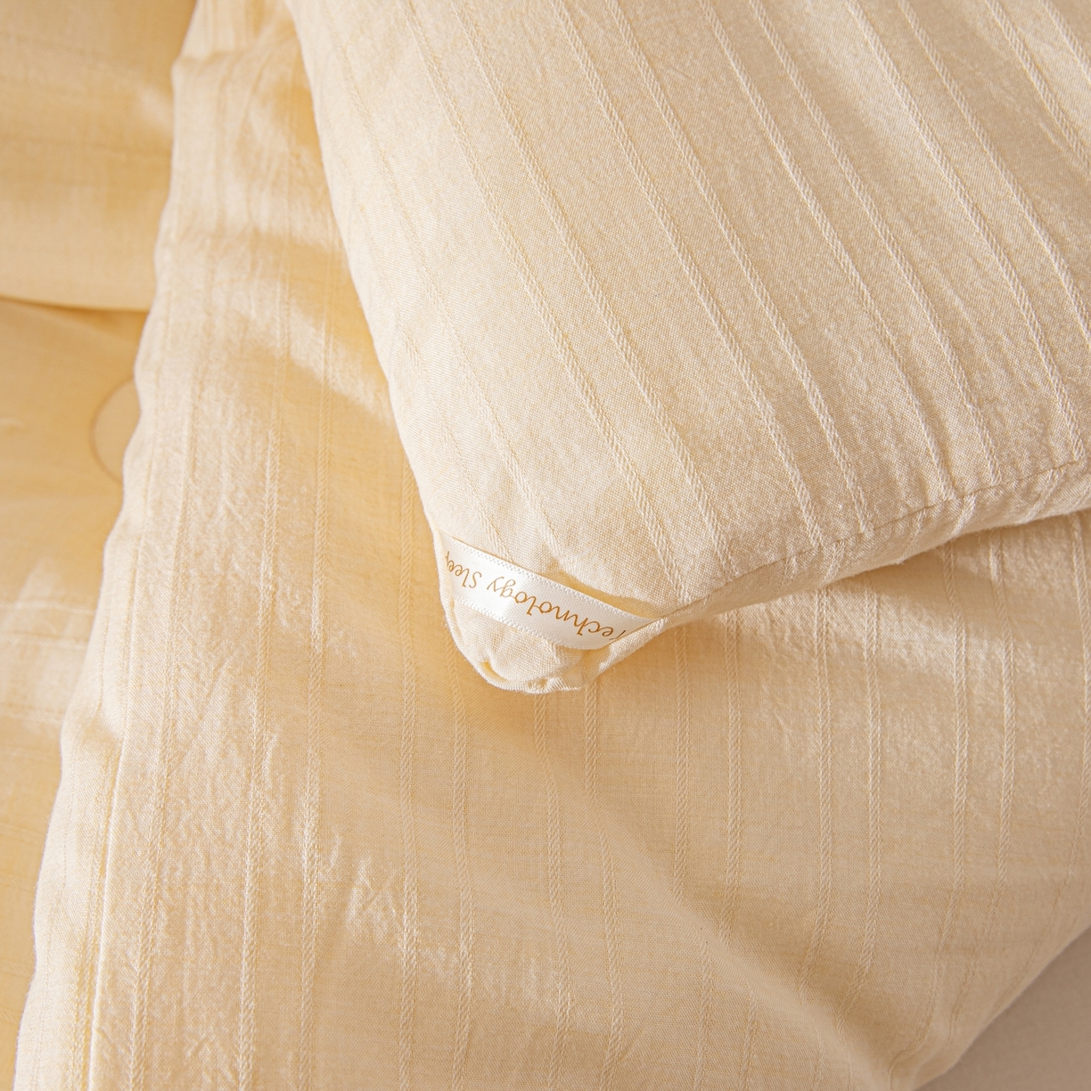 91家纺网 家纺一手货源 找家纺 欧夏家纺 2025新款全棉纱布棉花被冬被春秋被被子被芯 琥珀色