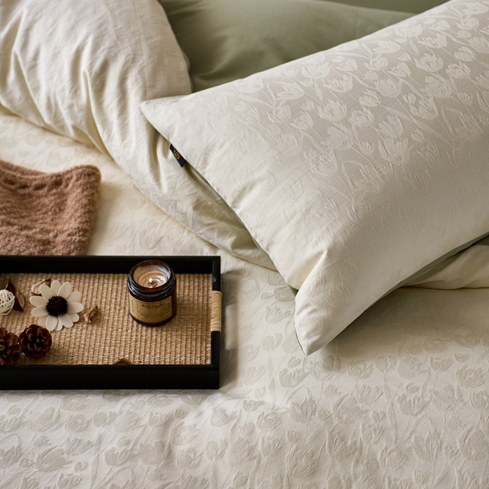 91家纺网 家纺一手货源 找家纺 眷恋家纺 2025年全棉纯棉染色提花四件套-郁见春色 郁见春色-米白