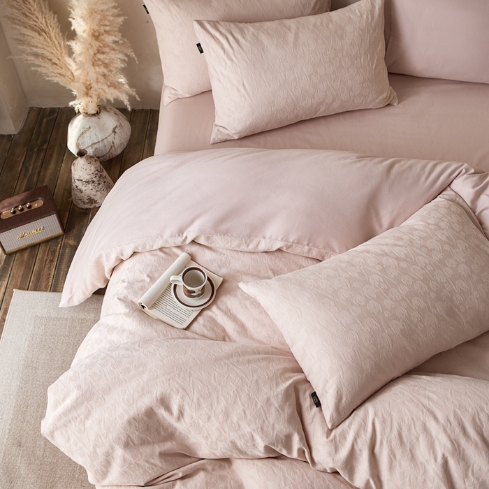 91家纺网 家纺一手货源 找家纺 眷恋家纺 2025年全棉纯棉染色提花四件套-郁见春色 郁见春色-淡粉