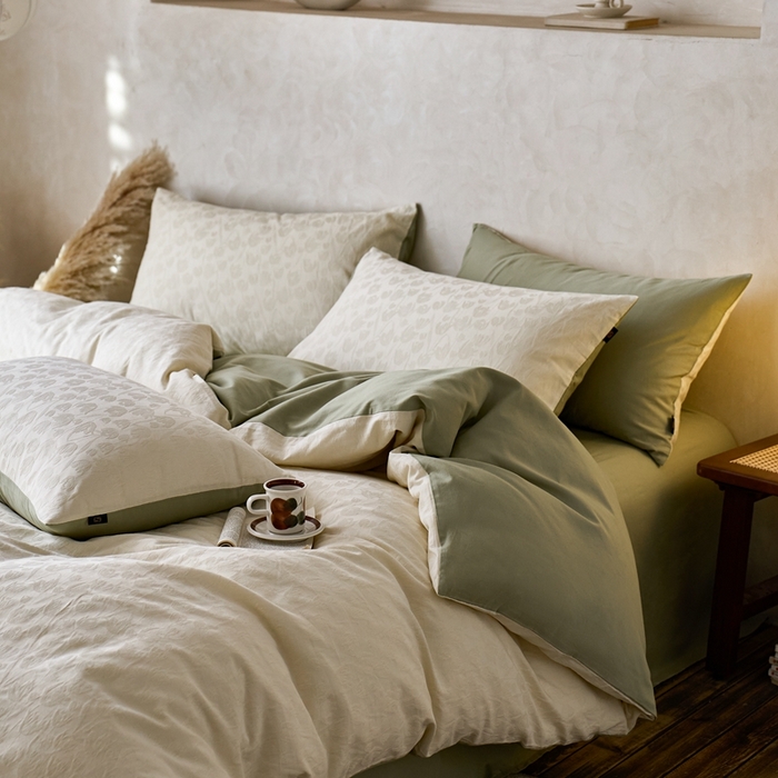 91家纺网 家纺一手货源 找家纺 眷恋家纺 2025年全棉纯棉染色提花四件套-郁见春色 郁见春色-米白