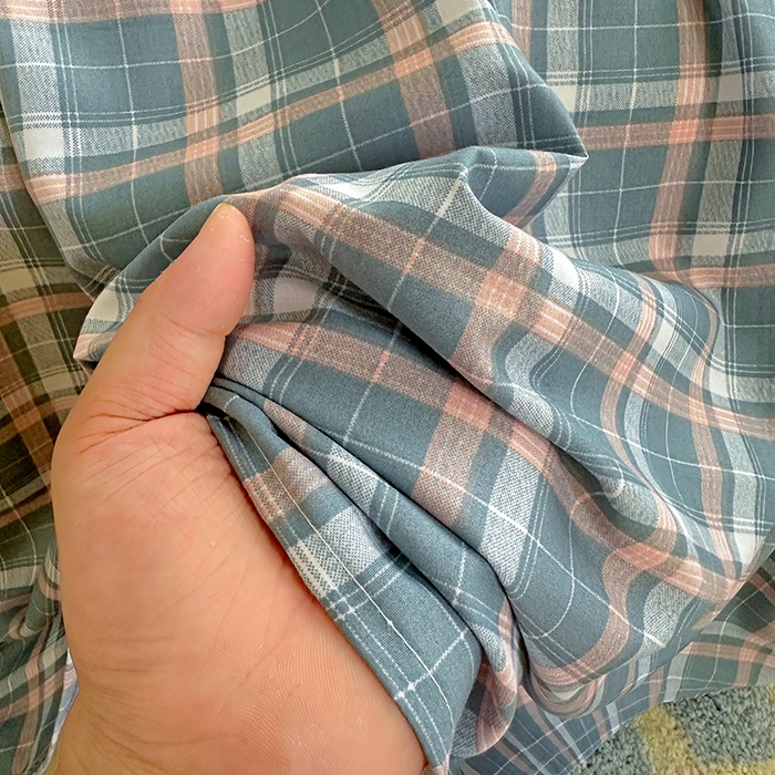 91家纺网 家纺一手货源 找家纺 （总）南通菲度家纺 2025新款ins博主风软糯糯亲肤印花热款纯色格子无印风水洗棉时尚单床单