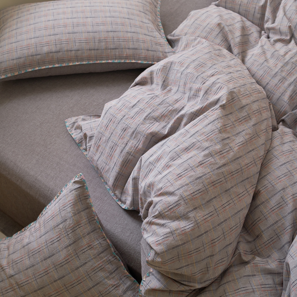 91家纺网 家纺一手货源 找家纺 洋铭区（原狠狠爱） 2025新款慕斯VS早安水洗棉彩边色织提花四件套 早安-紫咖