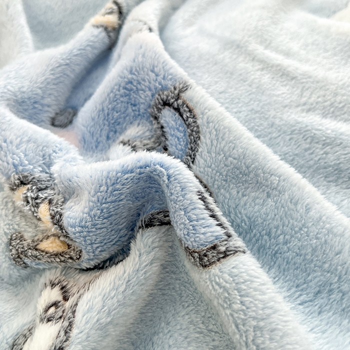 91家纺网 家纺一手货源 找家纺 倾慕  2026新款6D立体雪花绒系列单被套 奶茶小龙蓝