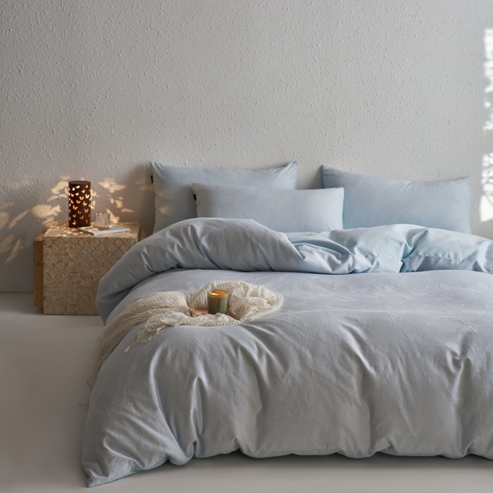 91家纺网 家纺一手货源 找家纺 眷恋家纺 2025年全棉纯棉染色提花四件套-简蝶 简蝶 -淡蓝