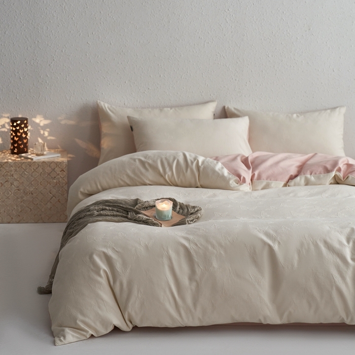 91家纺网 家纺一手货源 找家纺 眷恋家纺 2025年全棉纯棉染色提花四件套-简蝶 简蝶-米白