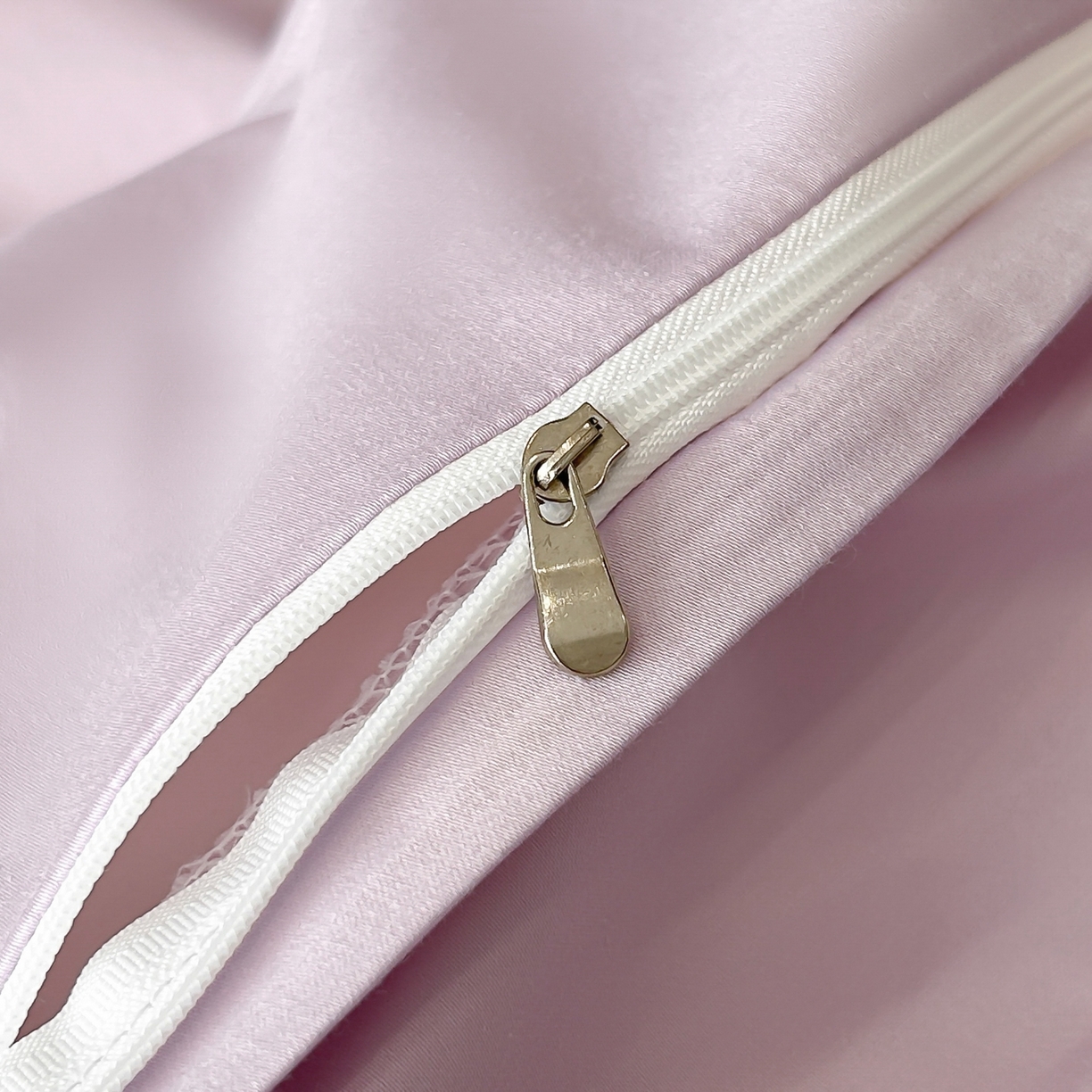 91家纺网 家纺一手货源 找家纺 安妮家居 2025新款A类100s长绒棉纯棉贡缎四件套-塞纳 塞纳-云洇紫