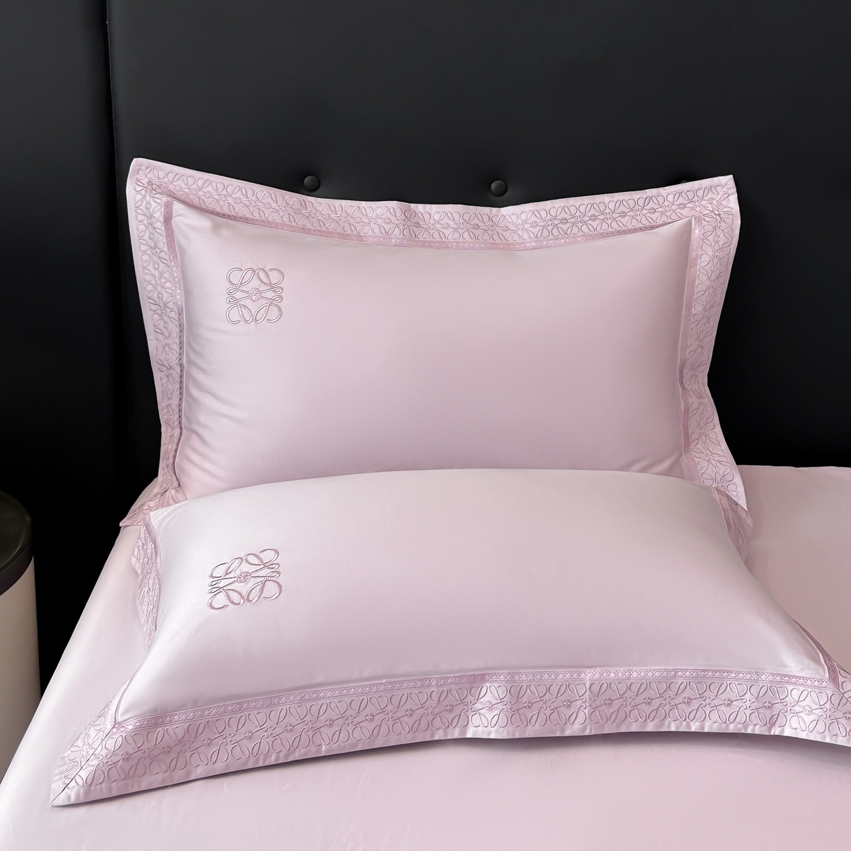 91家纺网 家纺一手货源 找家纺 安妮家居 2025新款A类100s长绒棉纯棉贡缎四件套-塞纳 塞纳-云洇紫