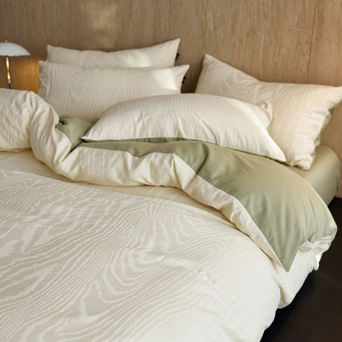 91家纺网 家纺一手货源 找家纺 （总）眷恋家纺 2025年全棉纯棉染色提花四件套-浮光跃川