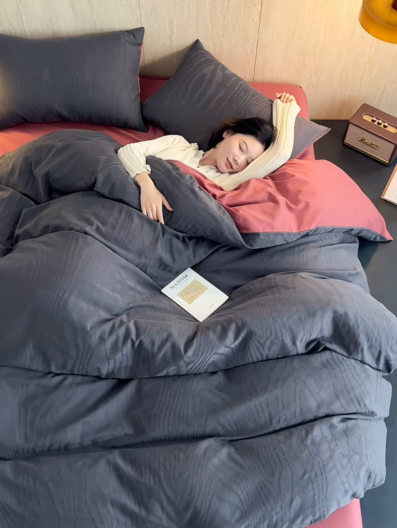 91家纺网 家纺一手货源 找家纺 眷恋家纺 2025年全棉纯棉染色提花四件套-浮光跃川 浮光跃川-青灰