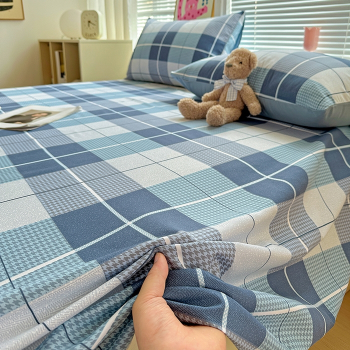 91家纺网 家纺一手货源 找家纺 南通菲度家纺 2025新款ins博主风软糯糯亲肤印花热款纯色格子无印风水洗棉时尚单床单 柏林