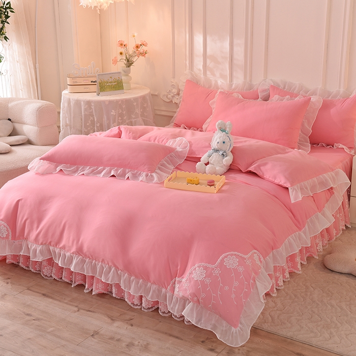 91家纺网 家纺一手货源 找家纺 后庭寝室 2025新款亲肤雪纺花边刺绣蕾丝公主四件套-花香系列 花香-公主粉