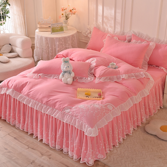 91家纺网 家纺一手货源 找家纺 后庭寝室 2025新款亲肤雪纺花边刺绣蕾丝公主四件套-花香系列 花香-公主粉