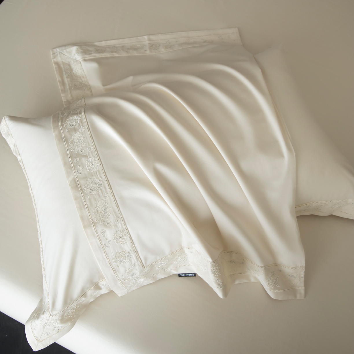 91家纺网 家纺一手货源 找家纺 （总）安妮家居 2025新款全棉纯棉100%丝光喷气13376镂空刺绣四件套-海瑟薇