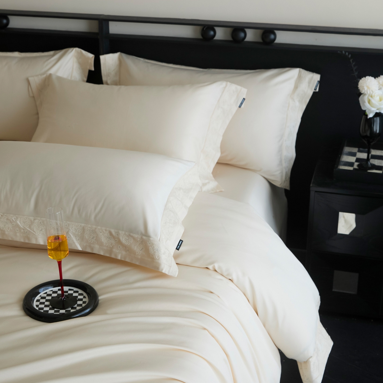 91家纺网 家纺一手货源 找家纺 （总）安妮家居 2025新款全棉纯棉100%丝光喷气13376镂空刺绣四件套-海瑟薇