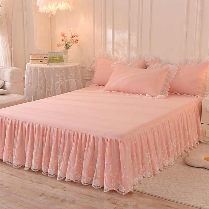 91家纺网 家纺一手货源 找家纺 后庭寝室 2025新款亲肤雪纺花边刺绣蕾丝公主四件套-花香系列 花香-淡粉