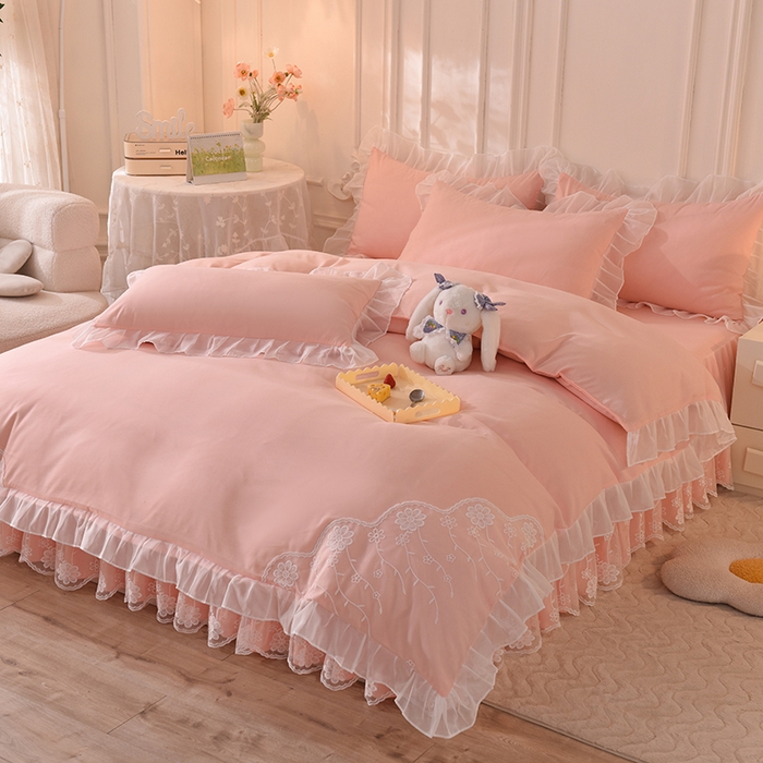 91家纺网 家纺一手货源 找家纺 后庭寝室 2025新款亲肤雪纺花边刺绣蕾丝公主四件套-花香系列 花香-淡粉