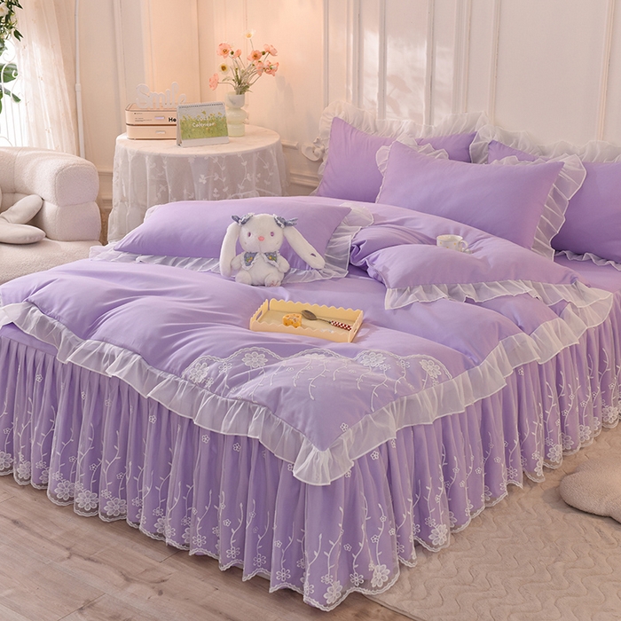 91家纺网 家纺一手货源 找家纺 后庭寝室 2025新款亲肤雪纺花边刺绣蕾丝公主四件套-花香系列 花香-梦幻紫