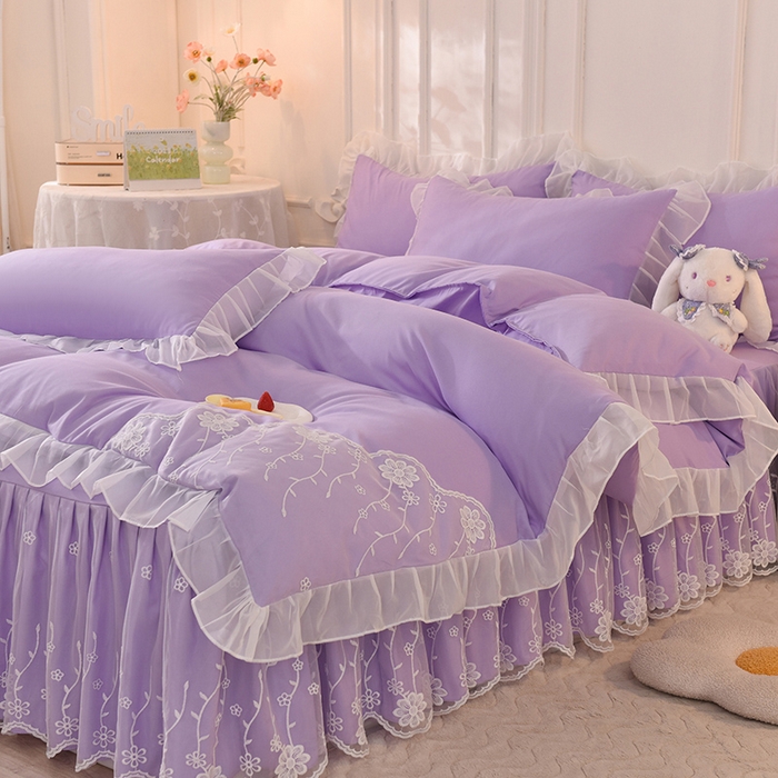 91家纺网 家纺一手货源 找家纺 后庭寝室 2025新款亲肤雪纺花边刺绣蕾丝公主四件套-花香系列 花香-梦幻紫