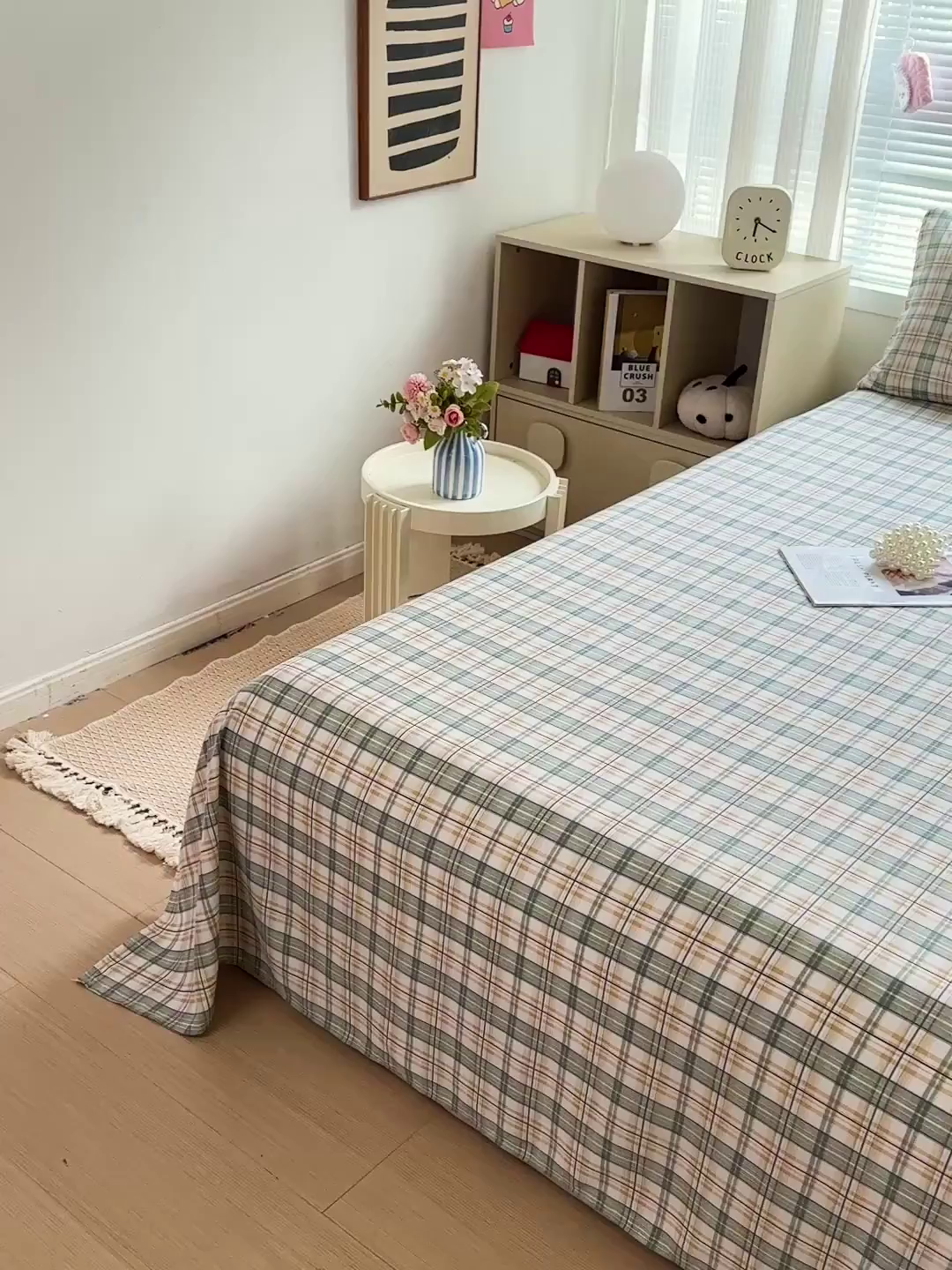 91家纺网 家纺一手货源 找家纺 南通菲度家纺 2025新款ins博主风软糯糯亲肤印花热款纯色格子无印风水洗棉时尚单床单 卢森堡