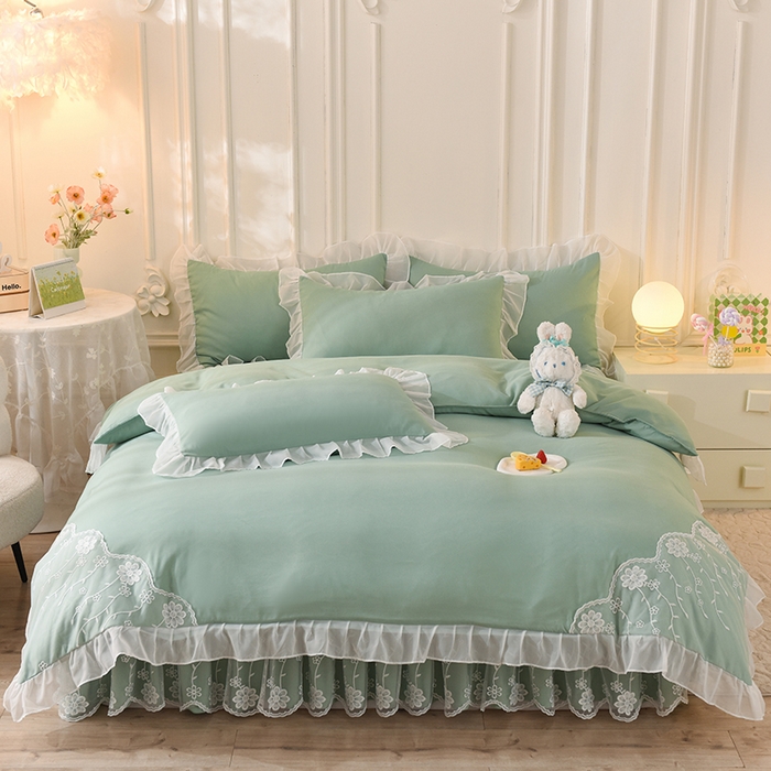 91家纺网 家纺一手货源 找家纺 后庭寝室 2025新款亲肤雪纺花边刺绣蕾丝公主四件套-花香系列 花香-奶绿