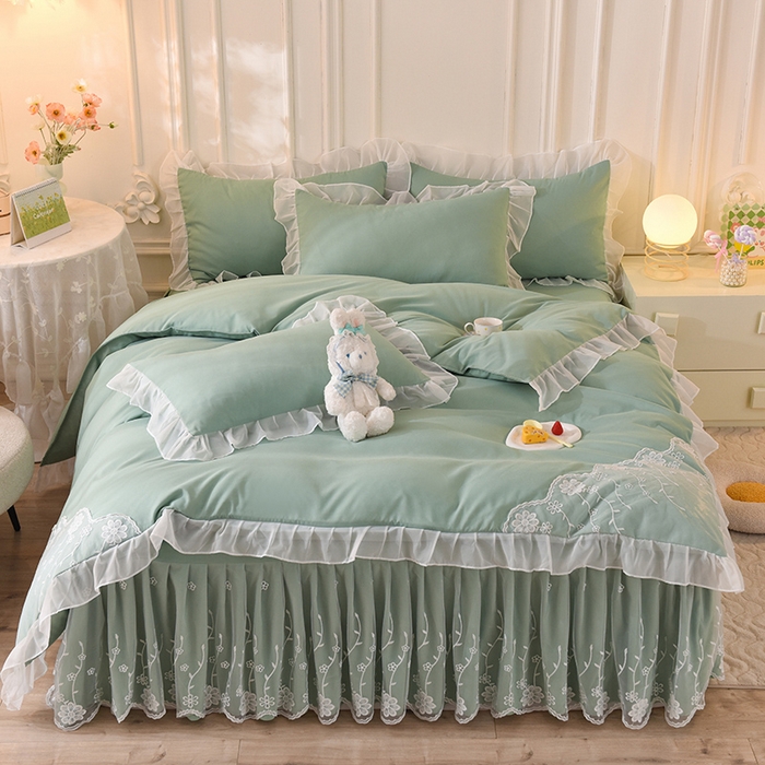 91家纺网 家纺一手货源 找家纺 后庭寝室 2025新款亲肤雪纺花边刺绣蕾丝公主四件套-花香系列 花香-奶绿