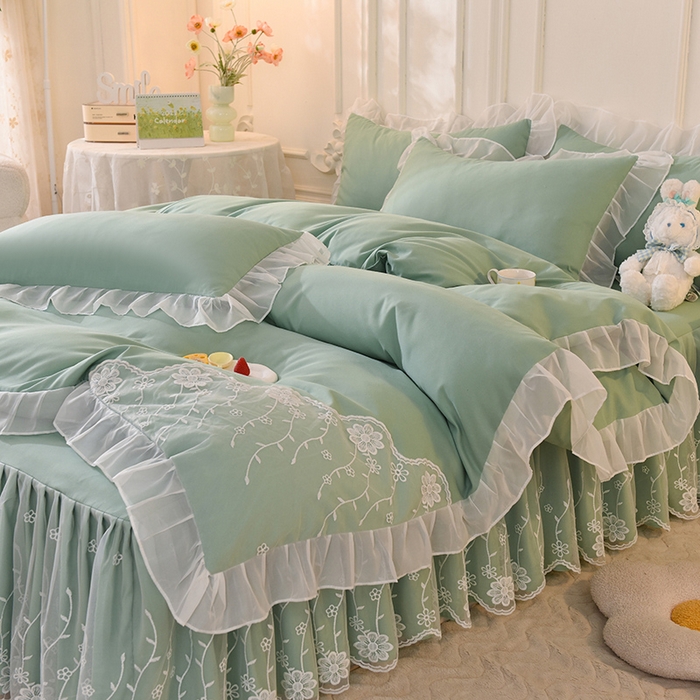 91家纺网 家纺一手货源 找家纺 后庭寝室 2025新款亲肤雪纺花边刺绣蕾丝公主四件套-花香系列 花香-奶绿