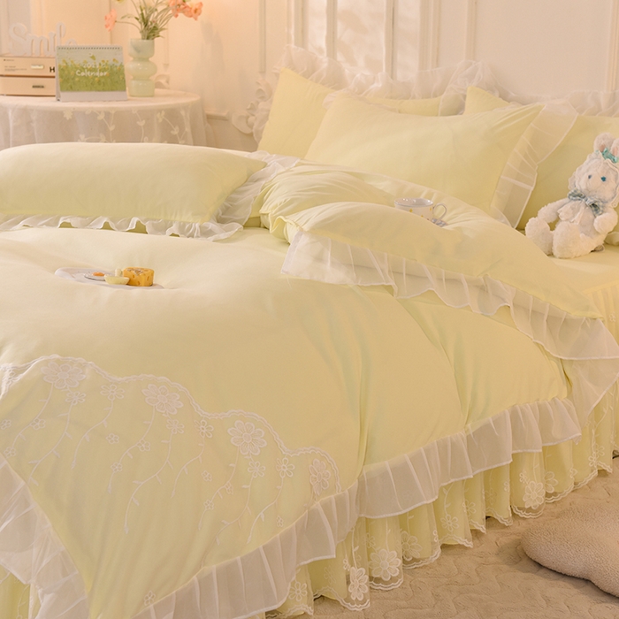 91家纺网 家纺一手货源 找家纺 后庭寝室 2025新款亲肤雪纺花边刺绣蕾丝公主四件套-花香系列 花香-浅果绿