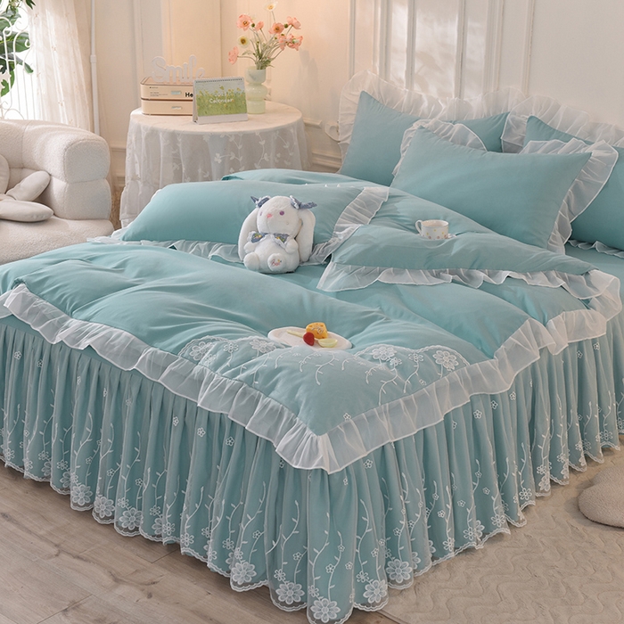 91家纺网 家纺一手货源 找家纺 后庭寝室 2025新款亲肤雪纺花边刺绣蕾丝公主四件套-花香系列 花香-青绿