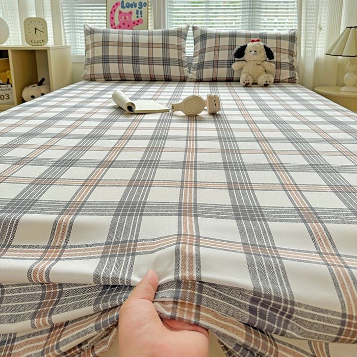 91家纺网 家纺一手货源 找家纺 南通菲度家纺 2025新款ins博主风软糯糯亲肤印花热款纯色格子无印风水洗棉时尚单床单 苏黎世