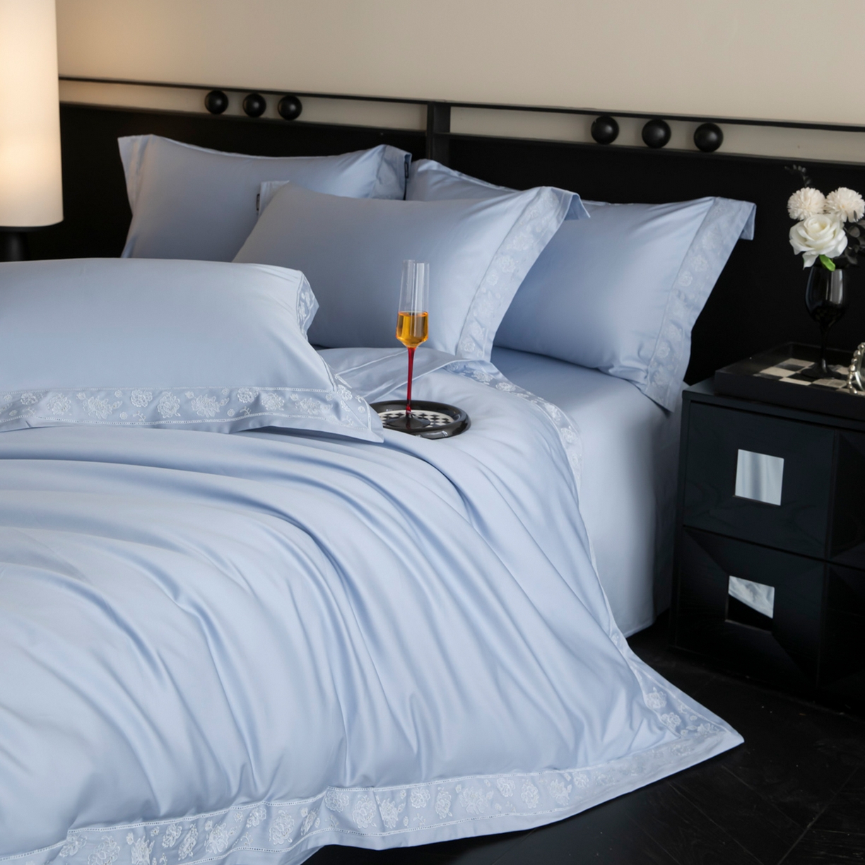 91家纺网 家纺一手货源 找家纺 安妮家居 2025新款全棉纯棉100%丝光喷气13376镂空刺绣四件套-海瑟薇 海瑟薇-蓝