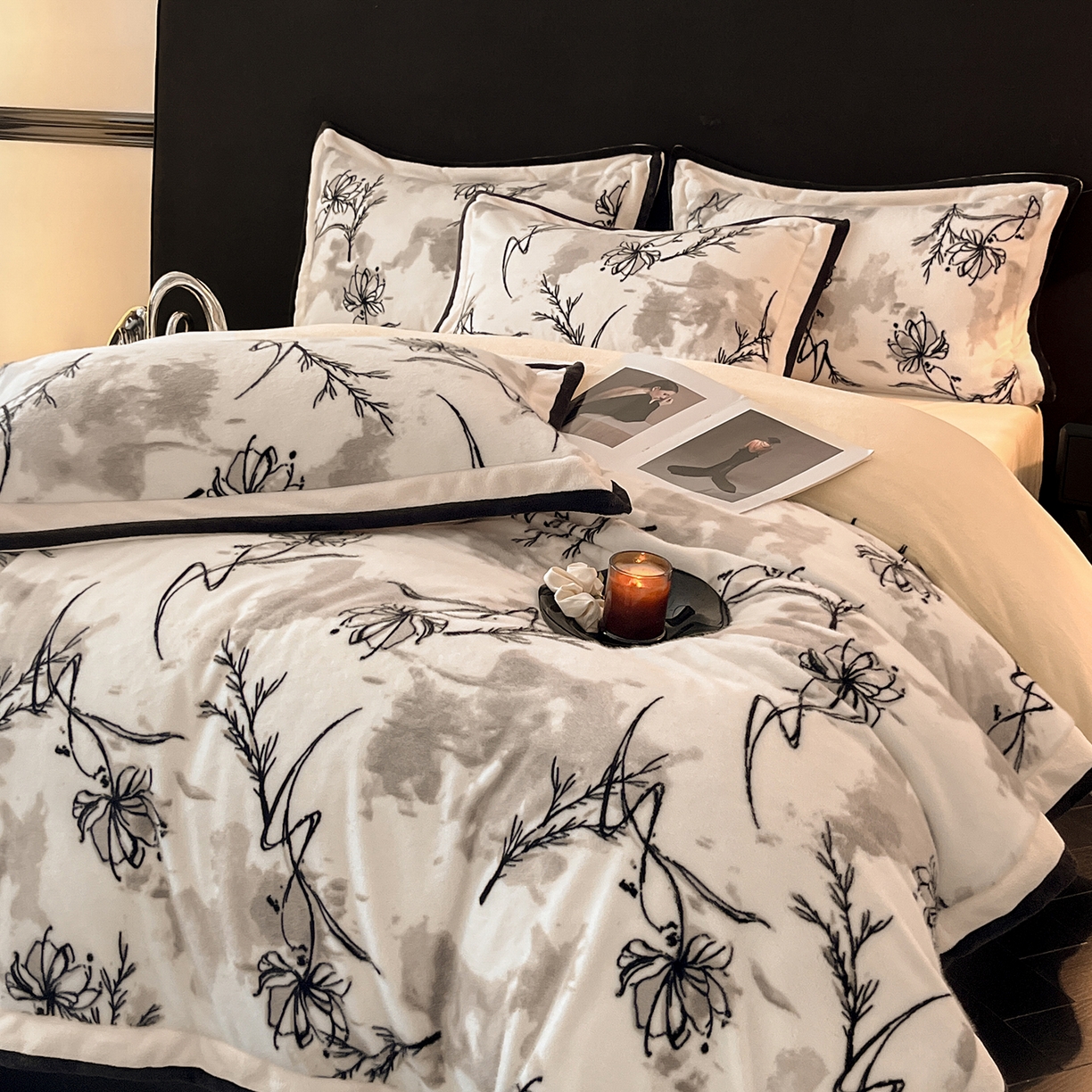 91家纺网 家纺一手货源 找家纺 七七家纺 2025新款精品印花雪貂绒牛奶绒四件套（加大款十斤多） 雪貂绒-荷花