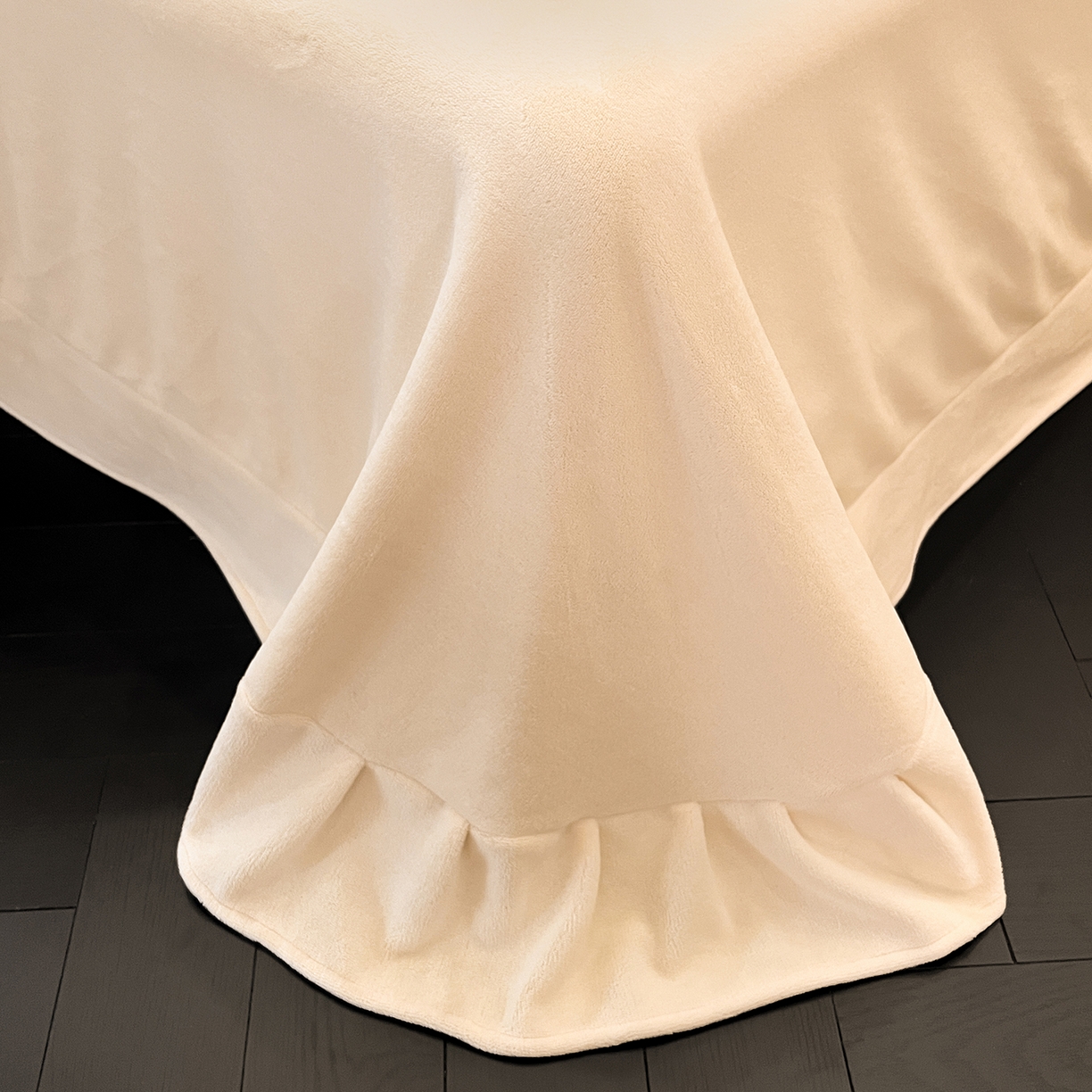 91家纺网 家纺一手货源 找家纺 七七家纺 2025新款精品印花雪貂绒牛奶绒四件套（加大款十斤多） 雪貂绒-荷花