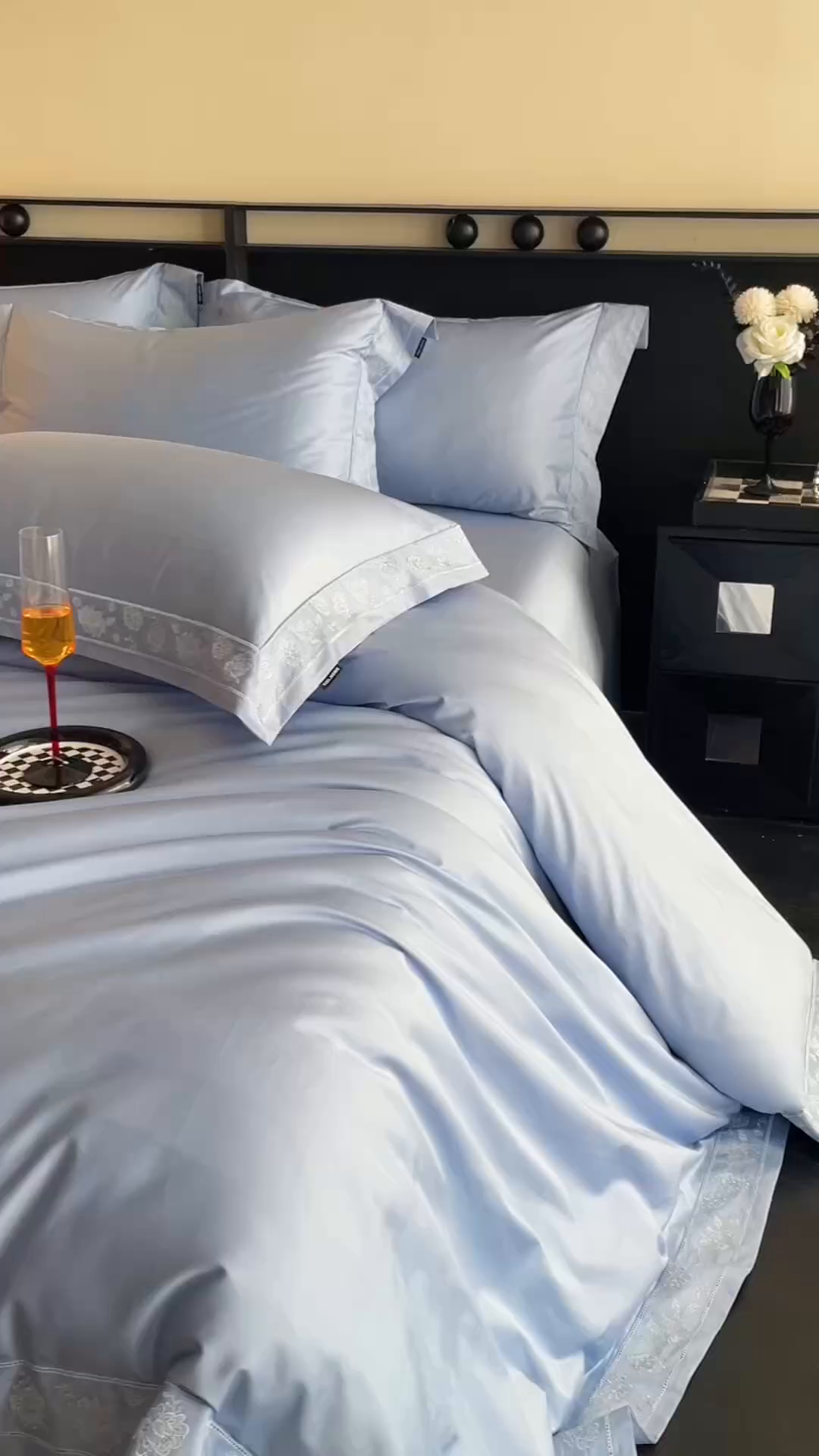 91家纺网 家纺一手货源 找家纺 安妮家居 2025新款全棉纯棉100%丝光喷气13376镂空刺绣四件套-海瑟薇 海瑟薇-蓝