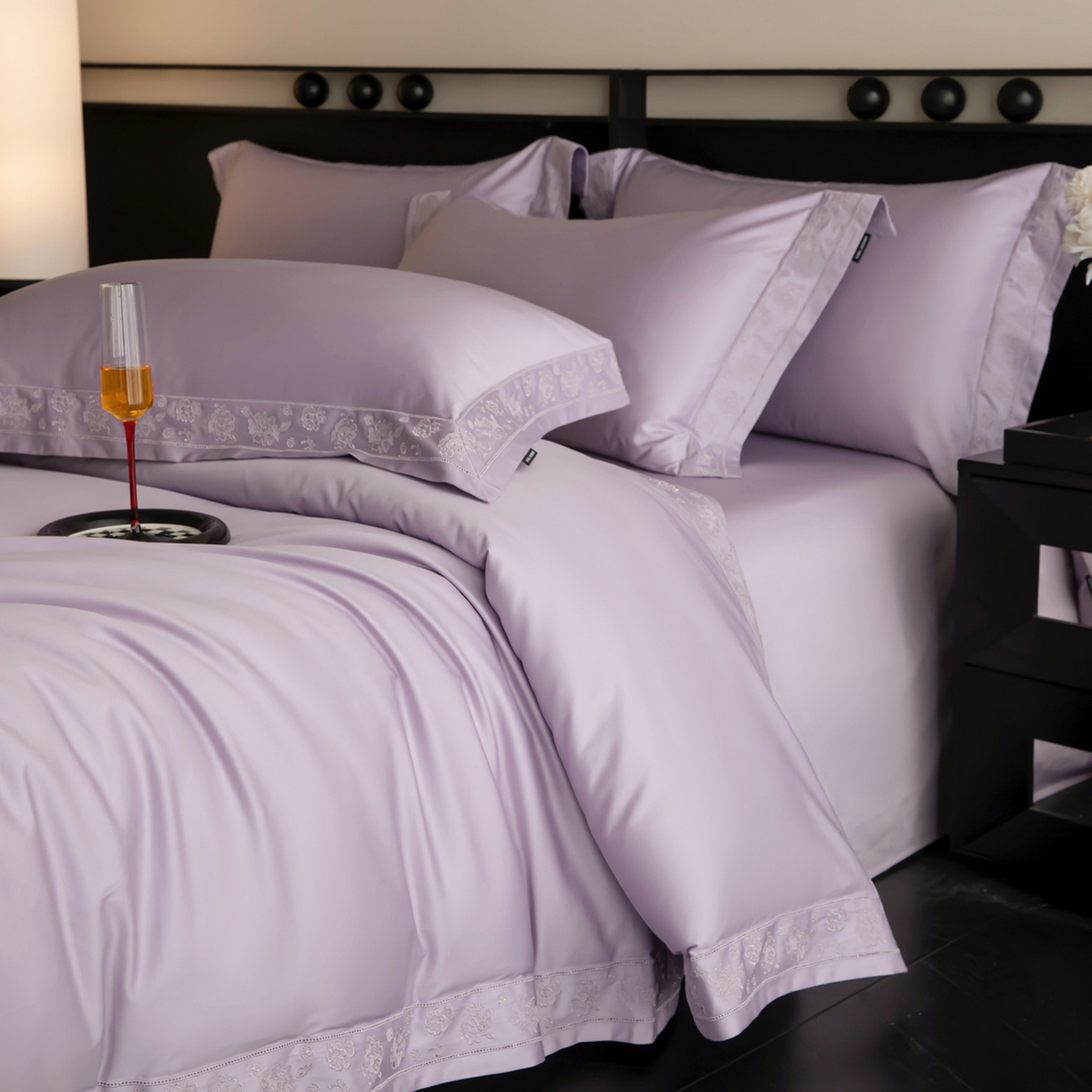 91家纺网 家纺一手货源 找家纺 安妮家居 2025新款全棉纯棉100%丝光喷气13376镂空刺绣四件套-海瑟薇 海瑟薇-紫