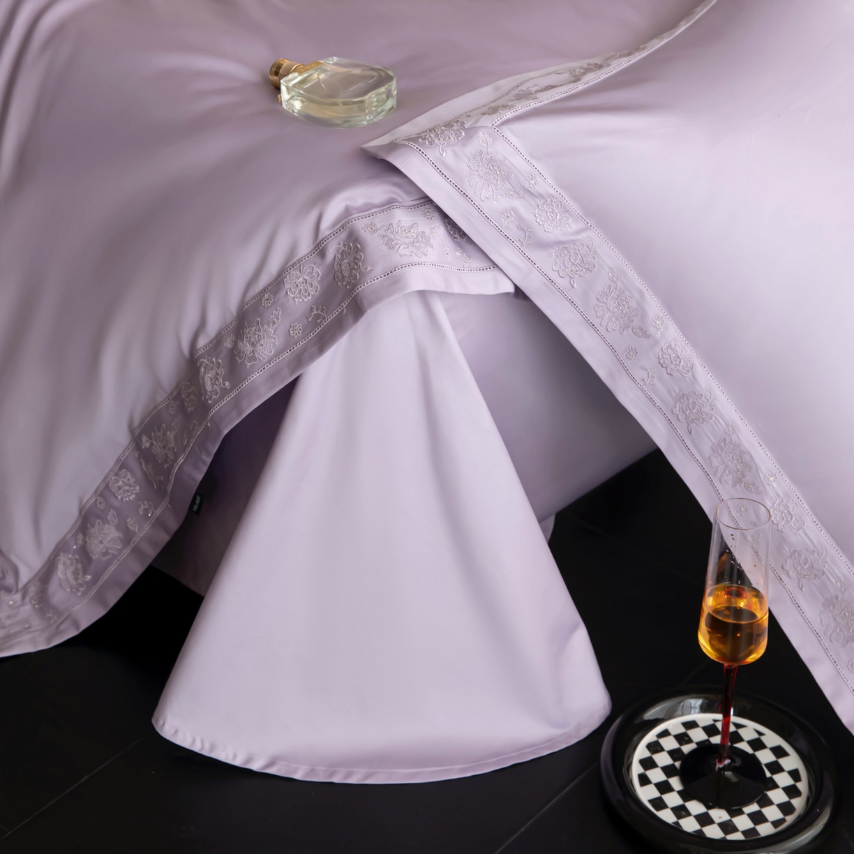 91家纺网 家纺一手货源 找家纺 安妮家居 2025新款全棉纯棉100%丝光喷气13376镂空刺绣四件套-海瑟薇 海瑟薇-紫