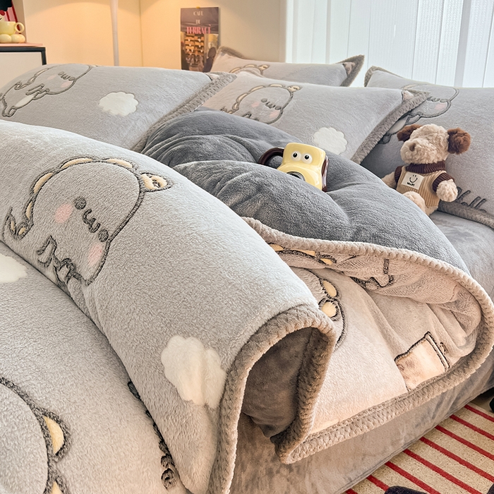 91家纺网 家纺一手货源 找家纺 倾慕  2026新款6D立体雪花绒系列四件套 奶茶小龙灰